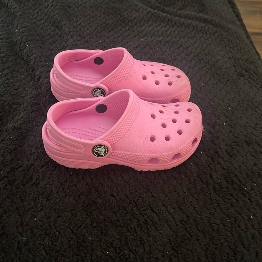 CROCS Pink Slippers with Perforated Design and Rotating Heel Strap